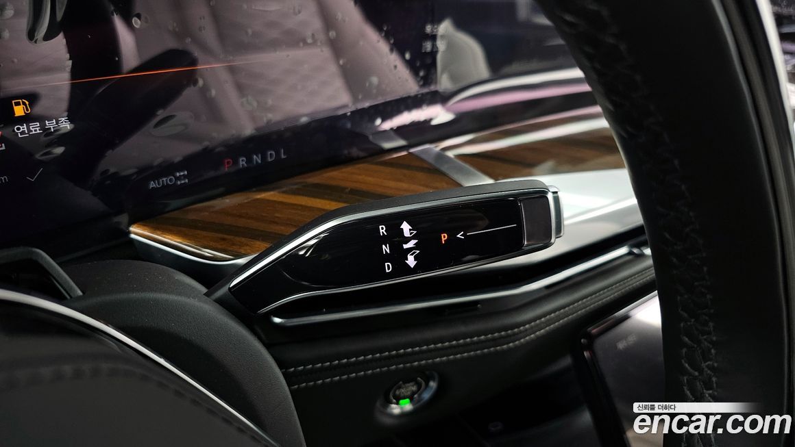 Cadillac Escalade 2025