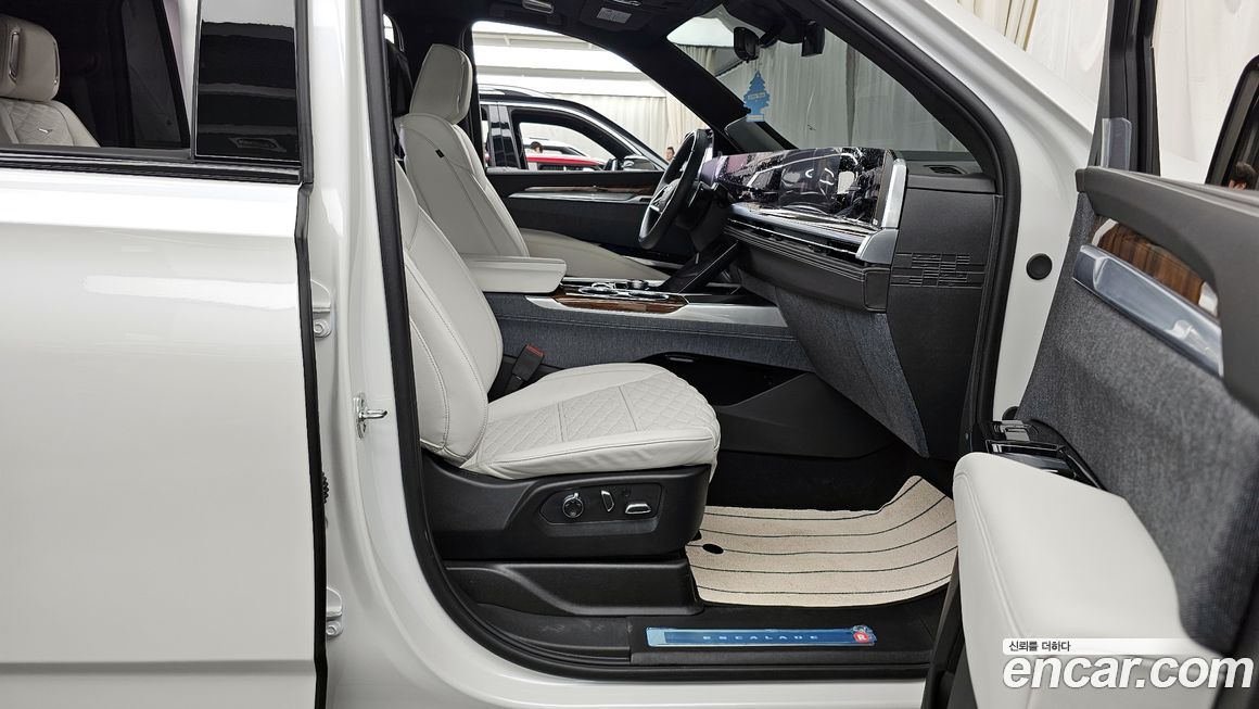 Cadillac Escalade 2025