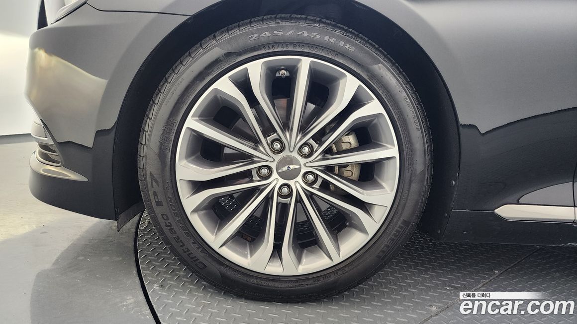 Hyundai Genesis 2015