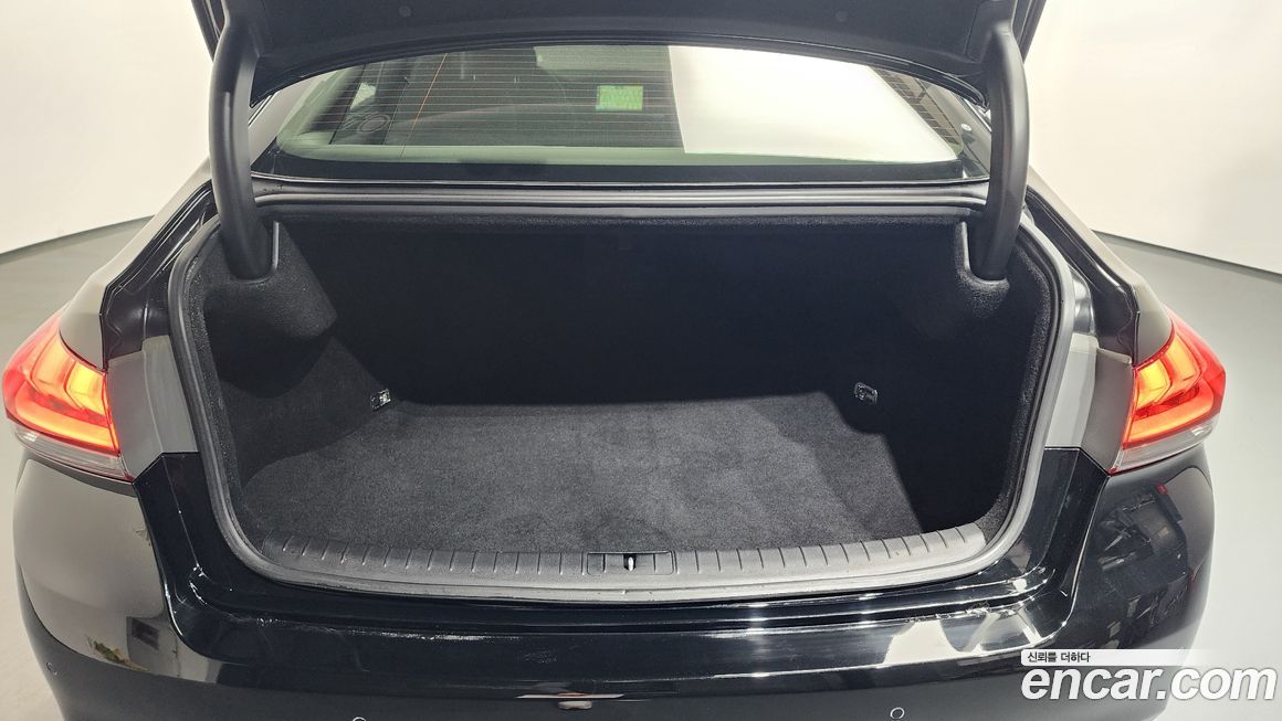 Hyundai Genesis 2015