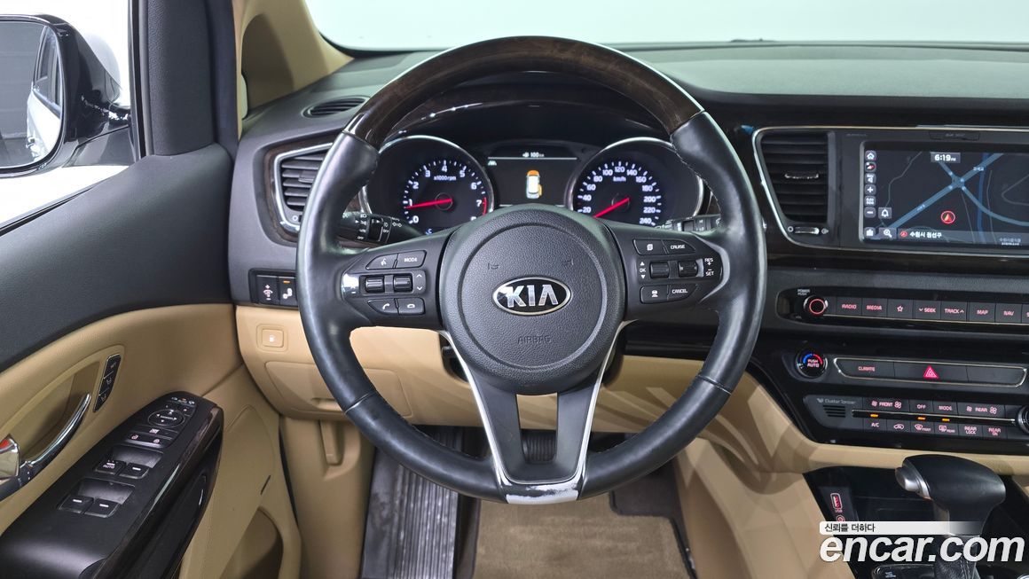 Kia Canival 2020