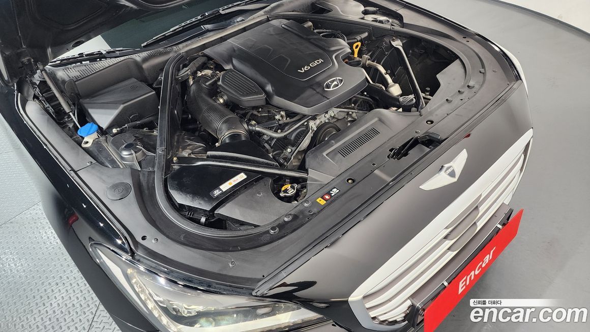 Hyundai Genesis 2015