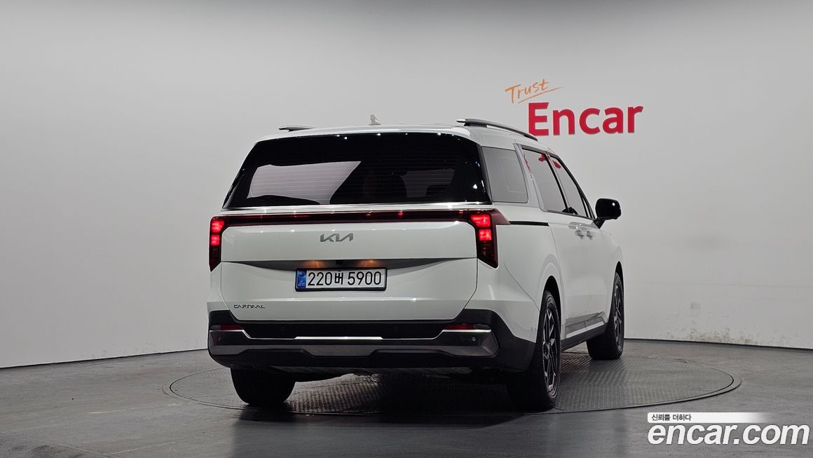 Kia Canival 2025