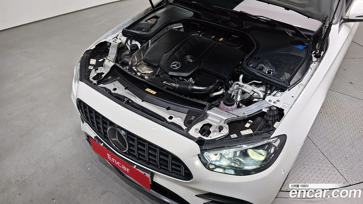 Mercedes-Benz E-Class 2023