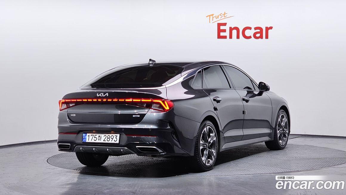 Kia K5 2023