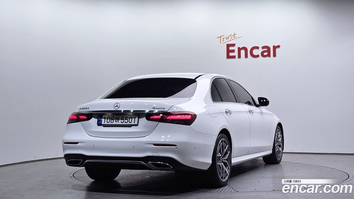 Mercedes-Benz E-Class 2023