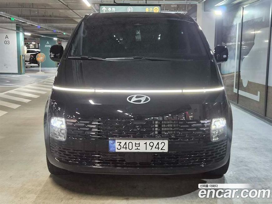 Hyundai Staria 2025