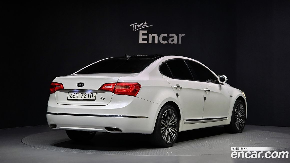 Kia K7 2011