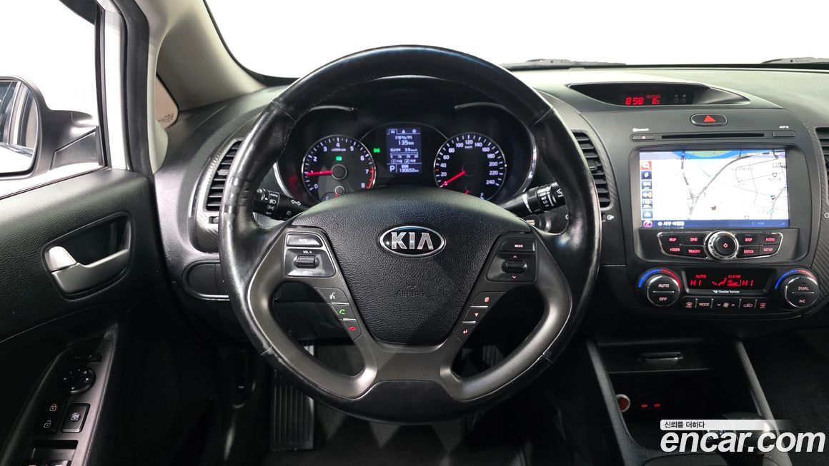 Kia K3 2013