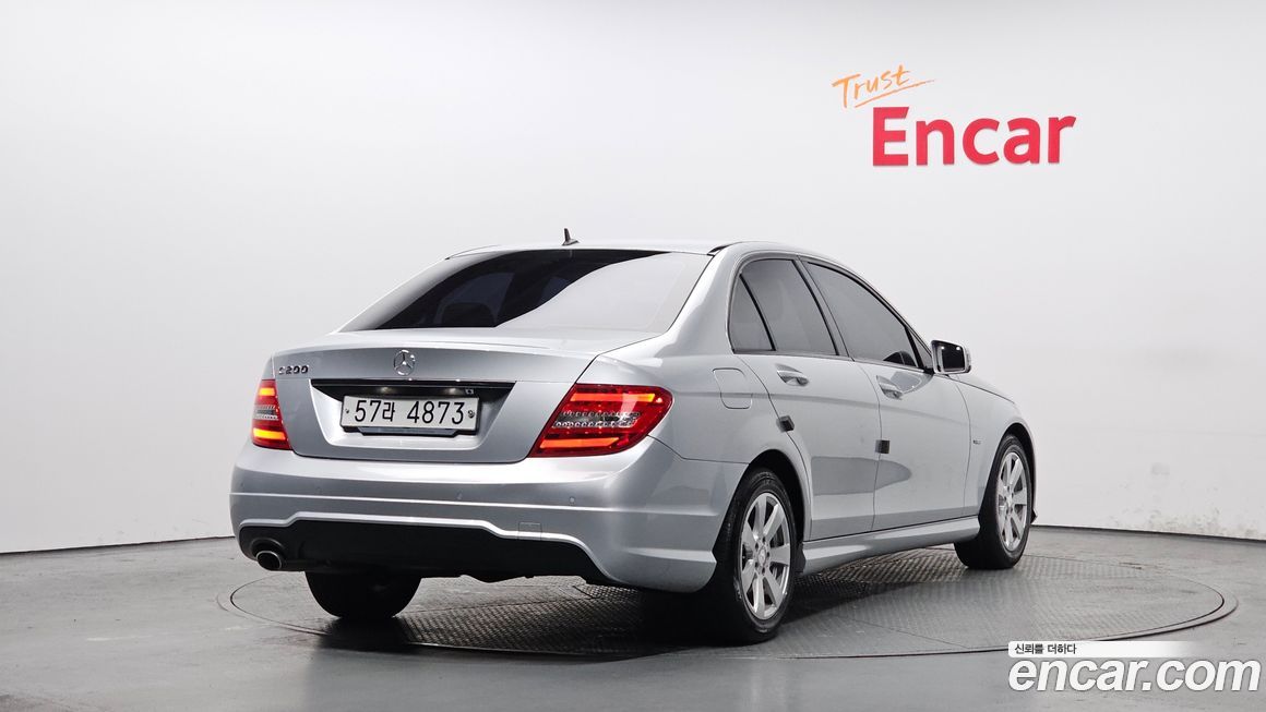 Mercedes-Benz C-Class 2012