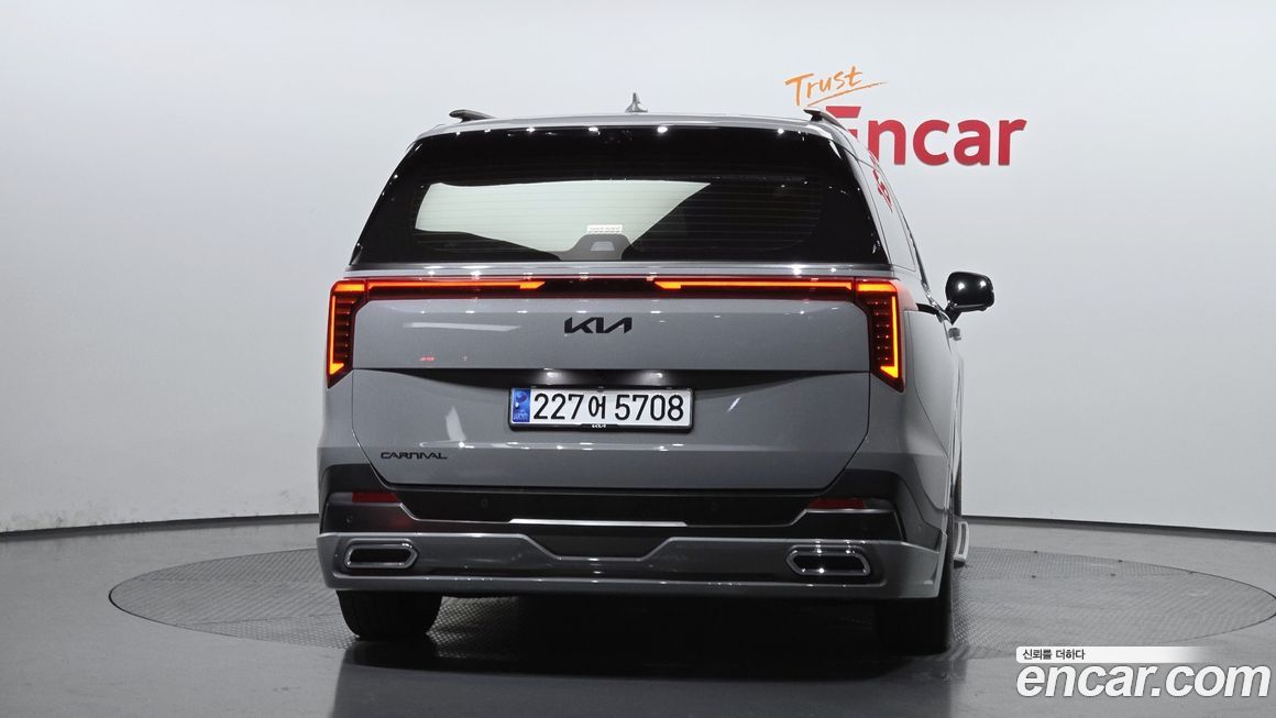 Kia Canival 2025