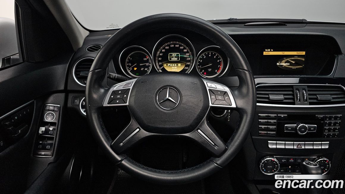Mercedes-Benz C-Class 2012
