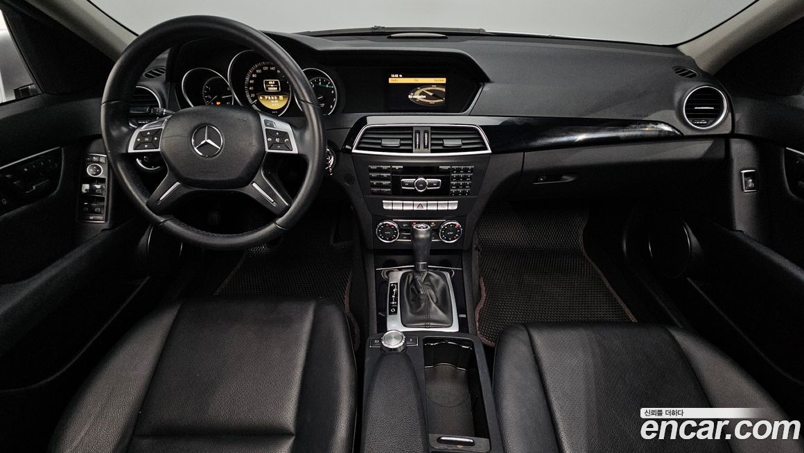 Mercedes-Benz C-Class 2012