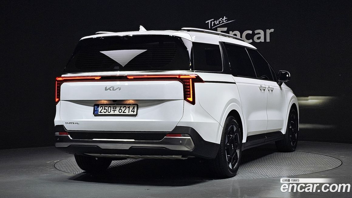 Kia Canival 2024
