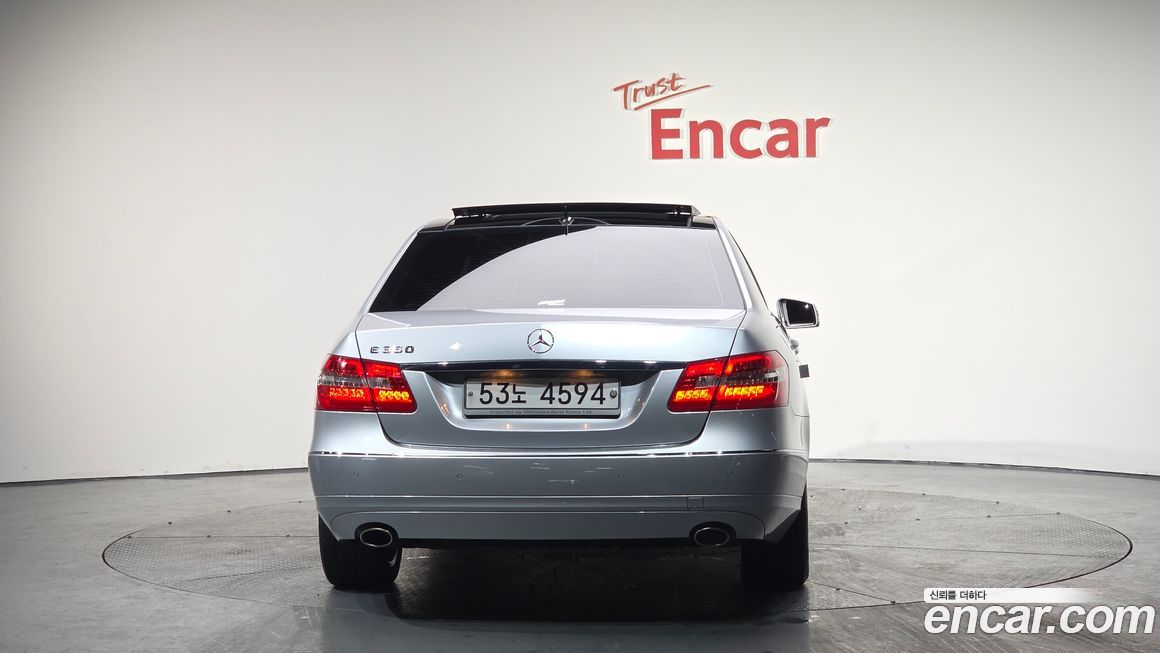 Mercedes-Benz E-Class 2010