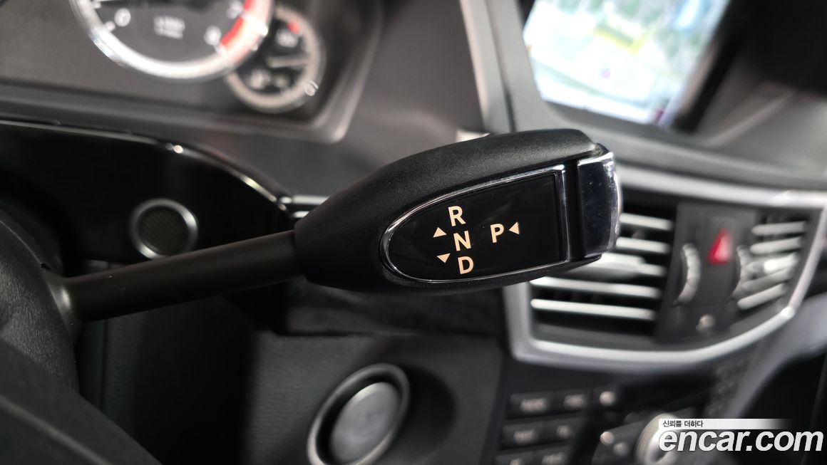 Mercedes-Benz E-Class 2010