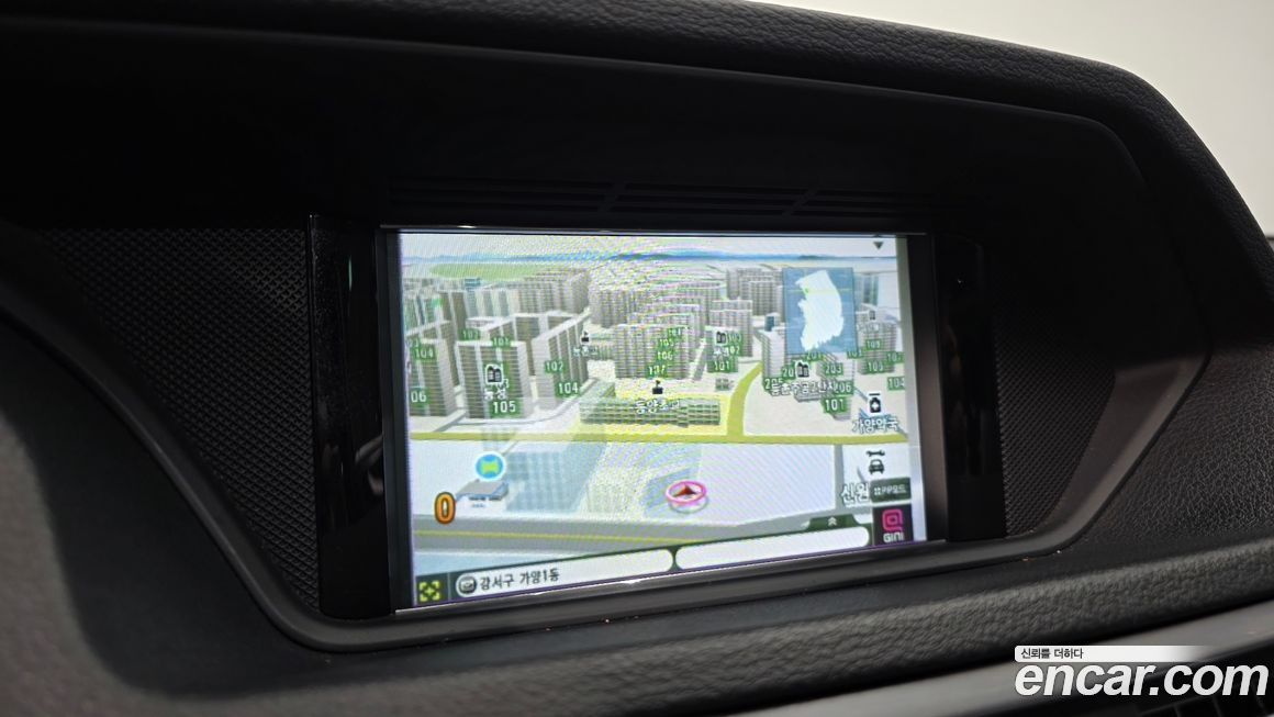 Mercedes-Benz E-Class 2010