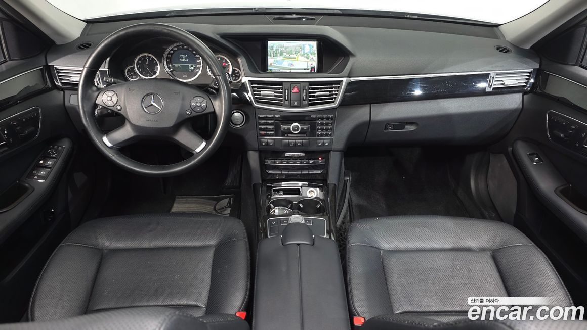 Mercedes-Benz E-Class 2010