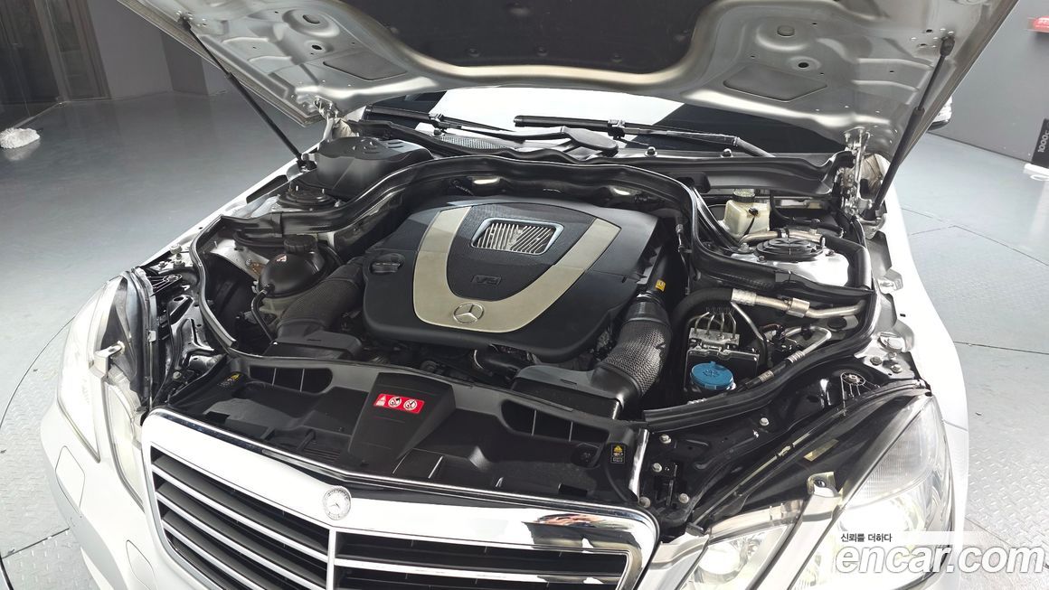 Mercedes-Benz E-Class 2010