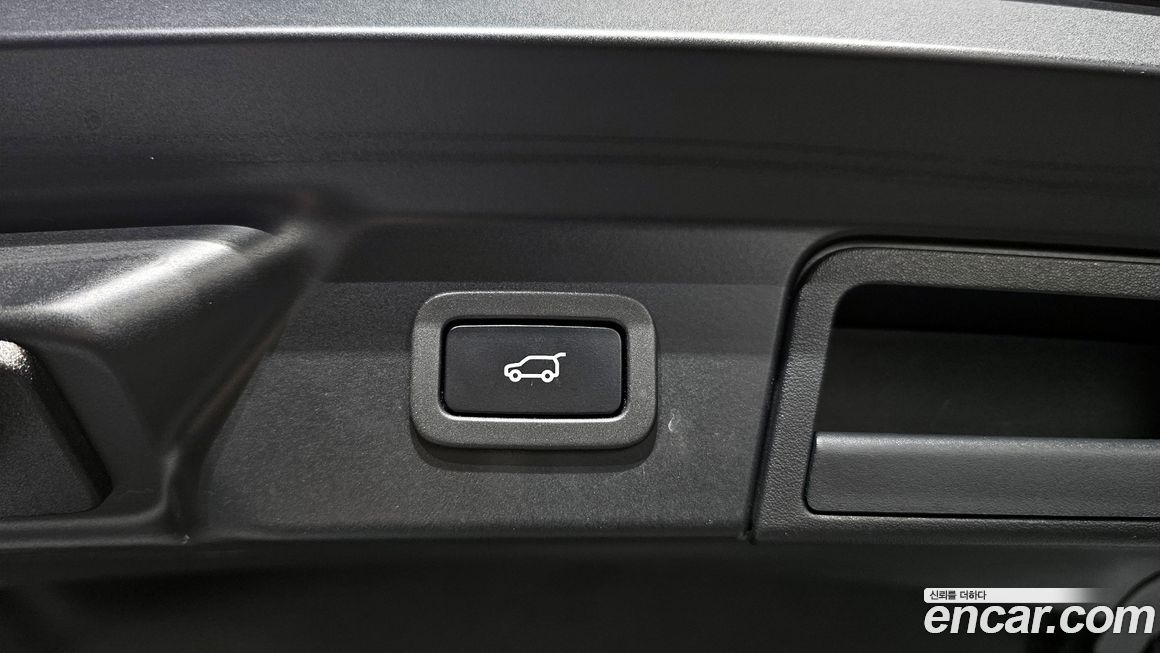 Land Rover Range Rover Velar 2021