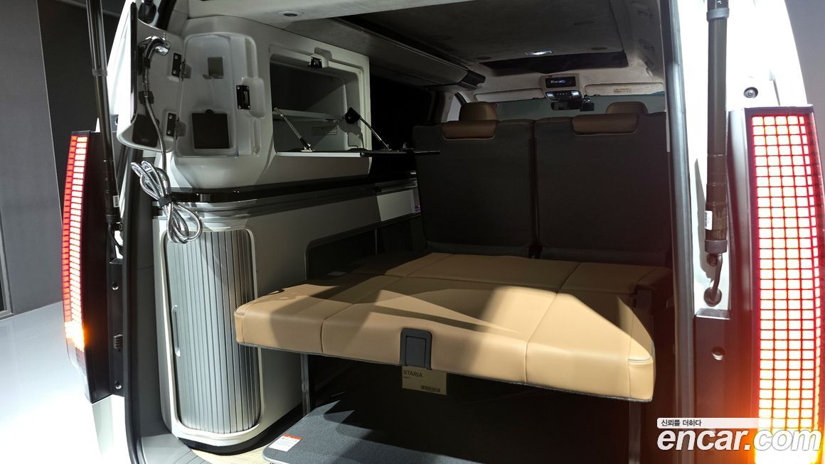 Hyundai Staria 2024