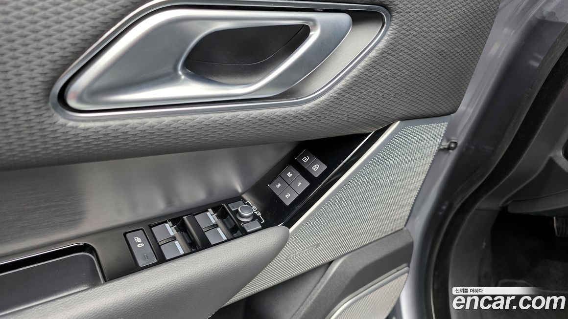 Land Rover Range Rover Velar 2021