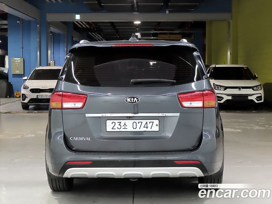 Kia Canival 2016