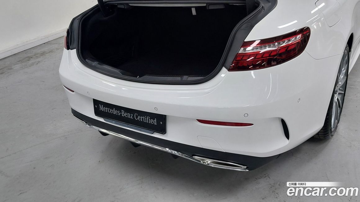 Mercedes-Benz E-Class 2021