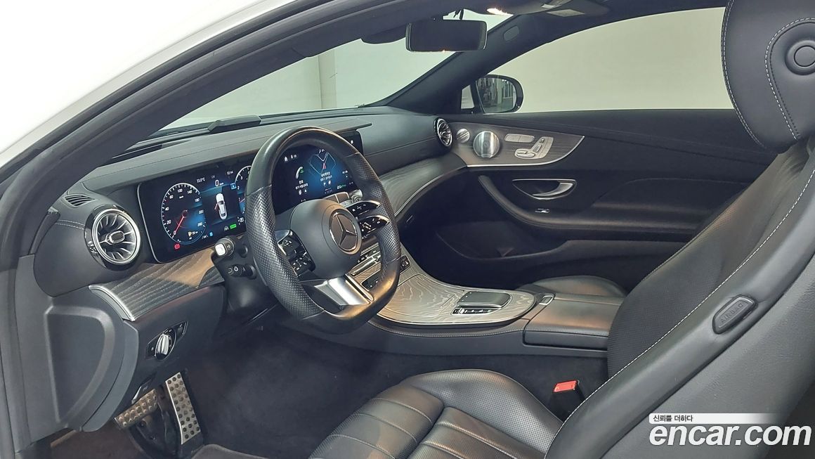 Mercedes-Benz E-Class 2021