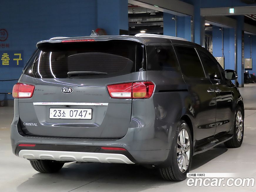 Kia Canival 2016