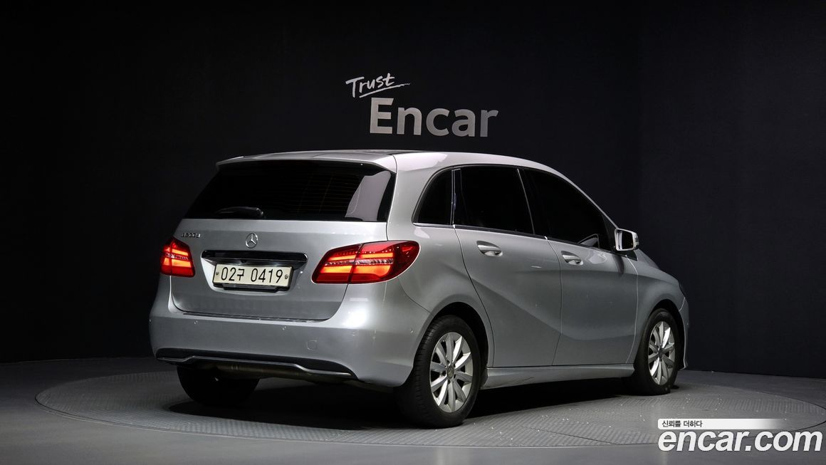 Mercedes-Benz B-Class 2016