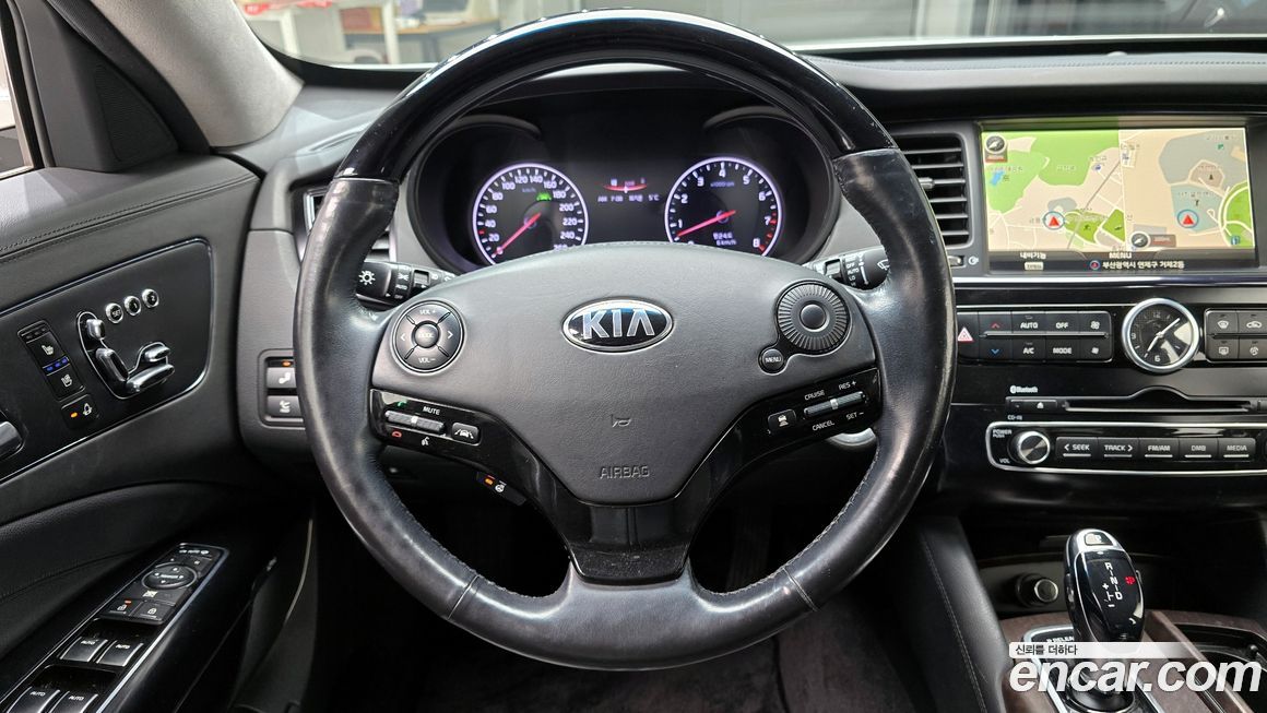 Kia K9 2013
