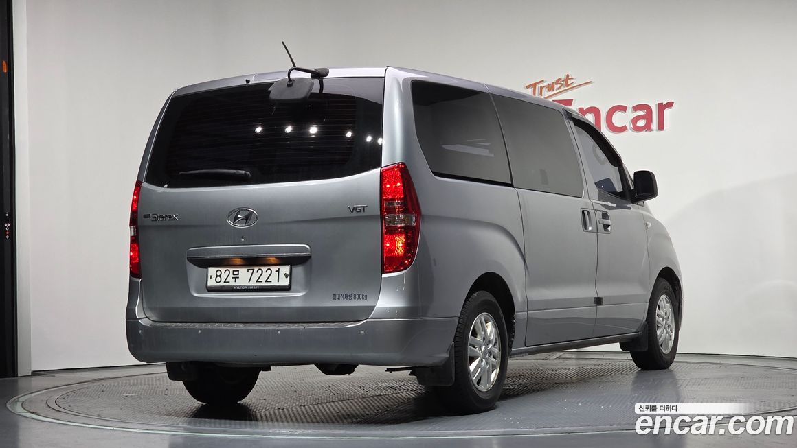 Hyundai Starex 2018