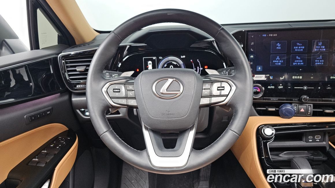 Lexus NX 2025