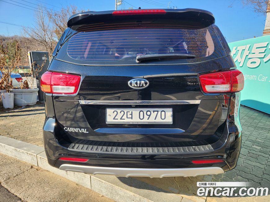 Kia Canival 2016