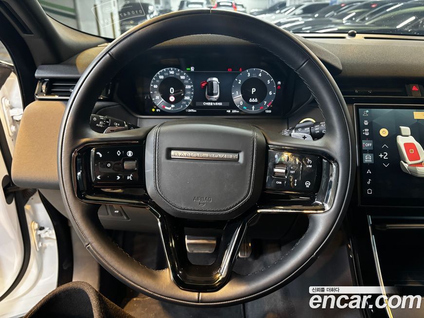 Land Rover Range Rover Velar 2025