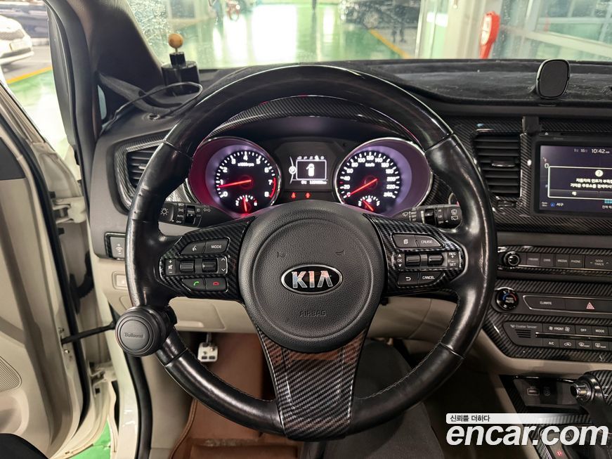 Kia Canival 2016