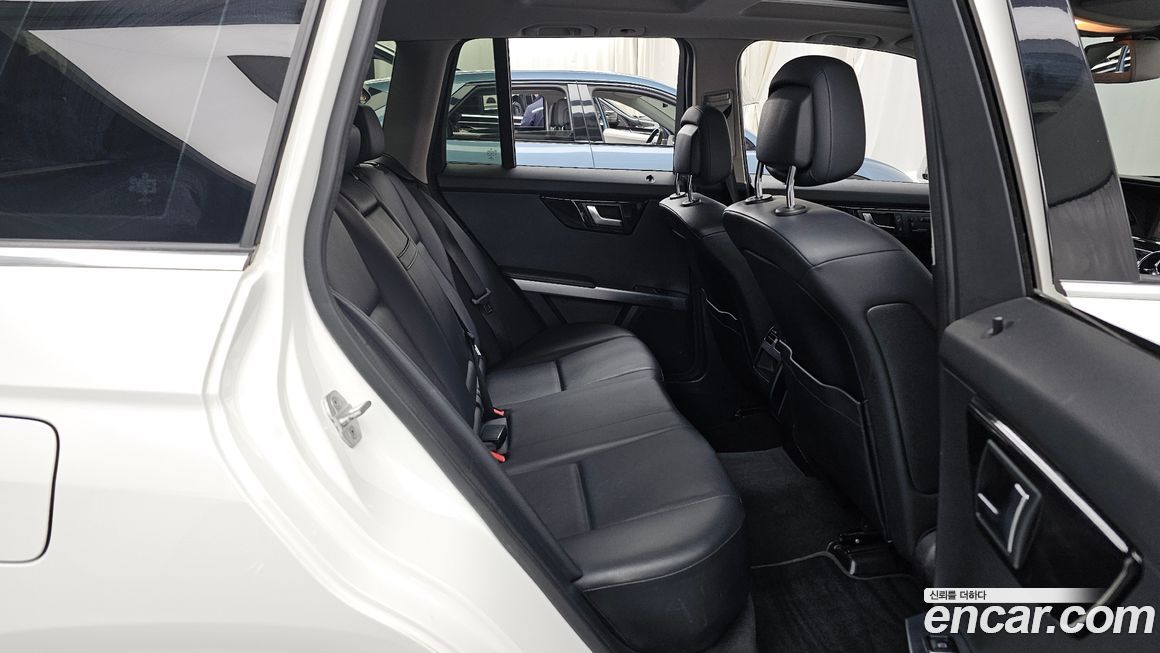 Mercedes-Benz GLK-Class 2015