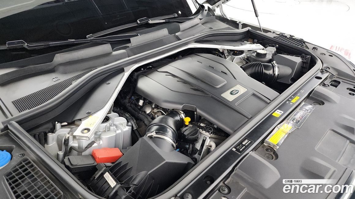 Land Rover Range Rover 2023