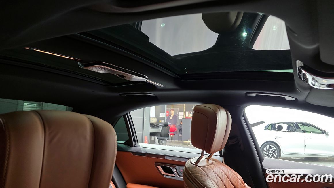 Mercedes-Benz S-Class 2023