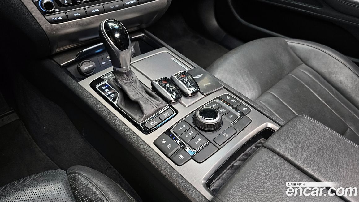 Hyundai Genesis 2016