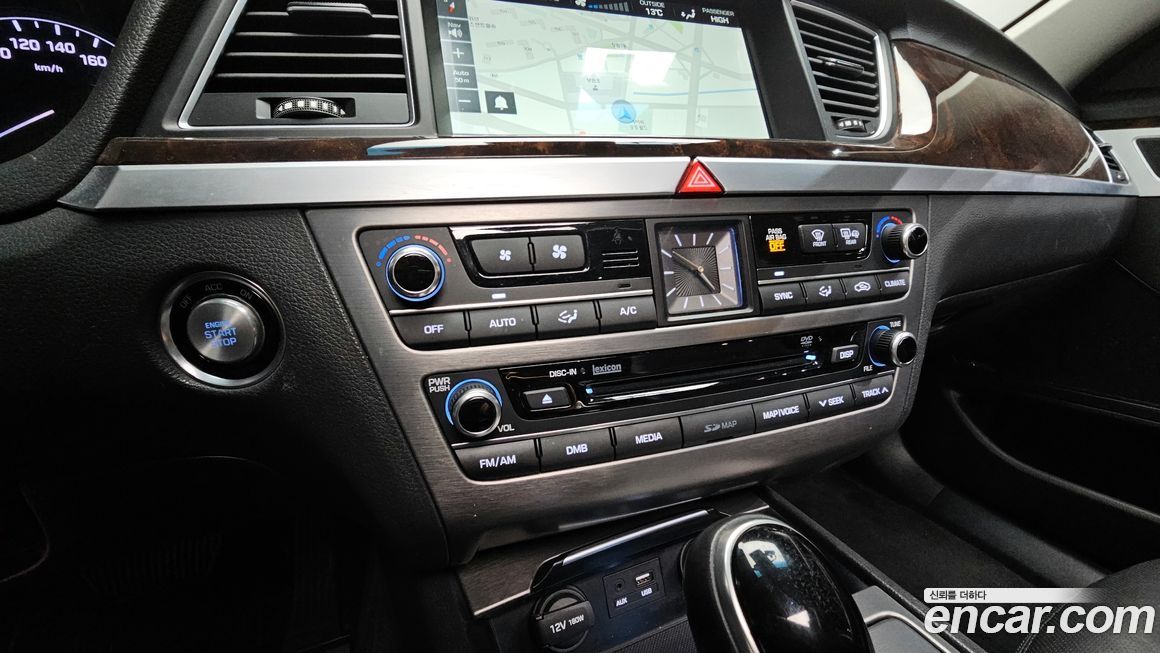 Hyundai Genesis 2016