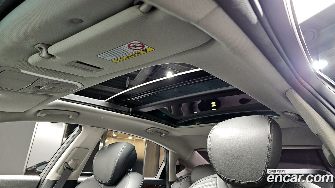 Hyundai Genesis 2016