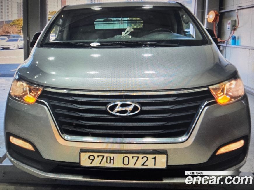 Hyundai Starex 2021