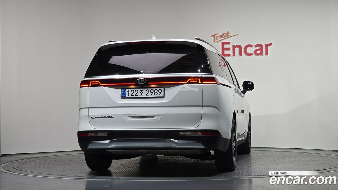 Kia Canival 2021