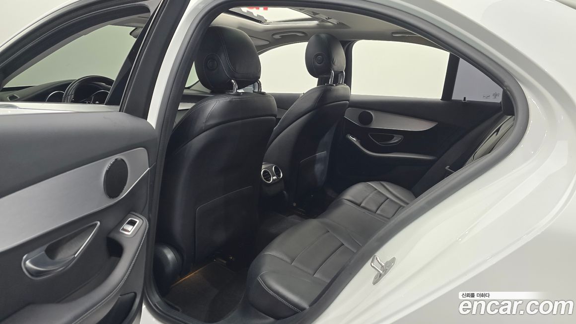 Mercedes-Benz C-Class 2018