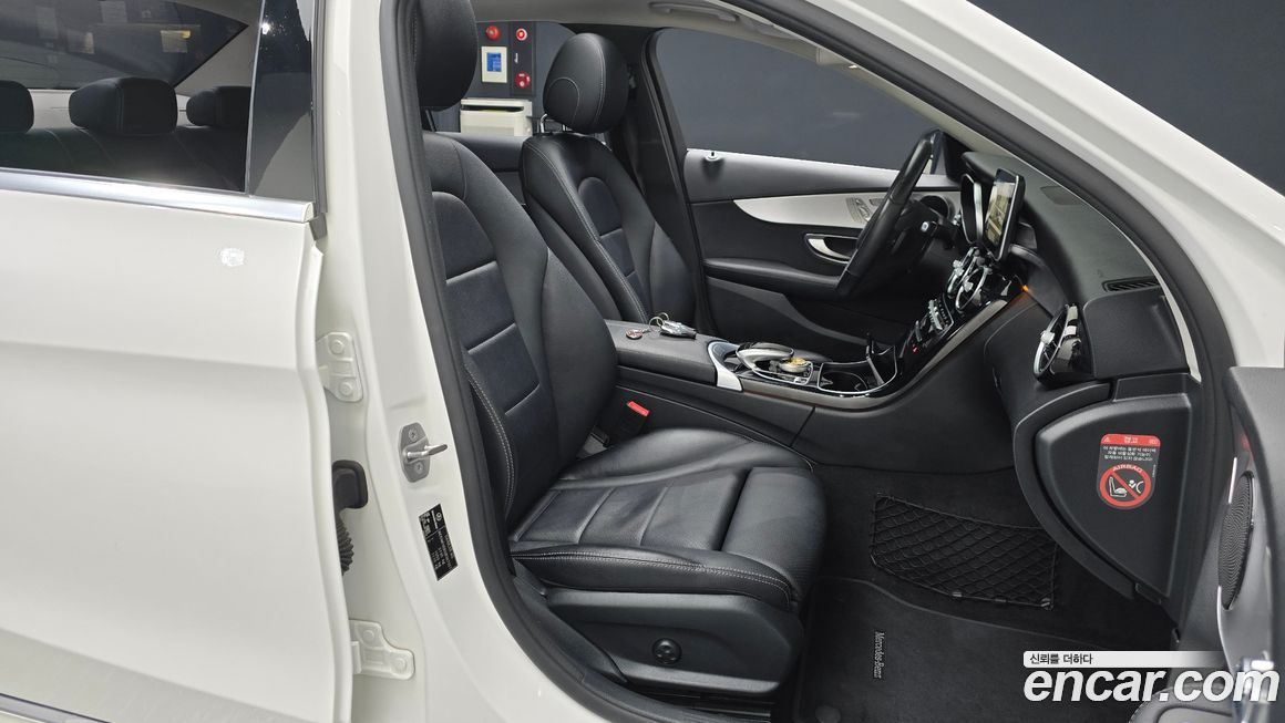 Mercedes-Benz C-Class 2018