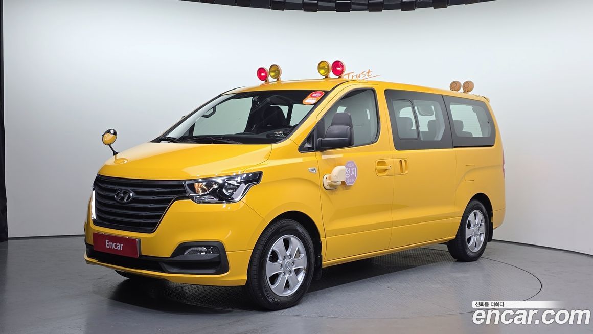 Hyundai Starex 2019