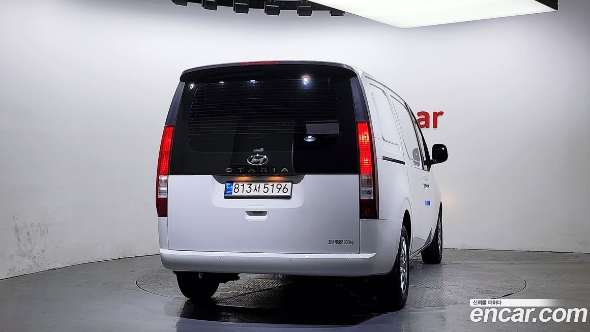 Hyundai Staria 2022
