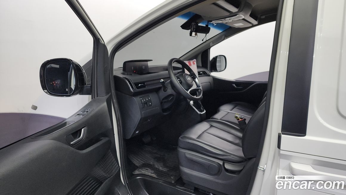 Hyundai Staria 2022